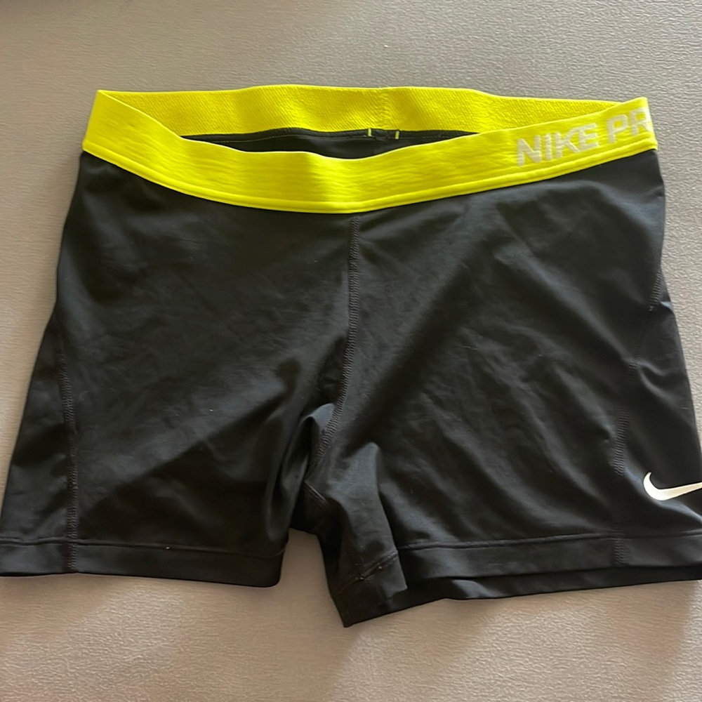 Nike pro dry fit shorts size XL